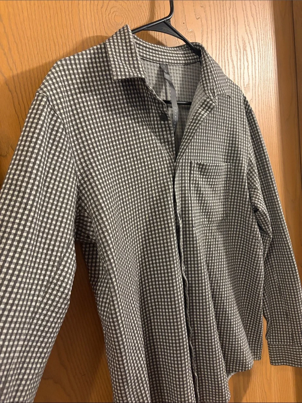 Lululemon Men's Commission Long Sleeve Button Up Shirt Medium Lunar Rock/Black - Picture 4 of 10